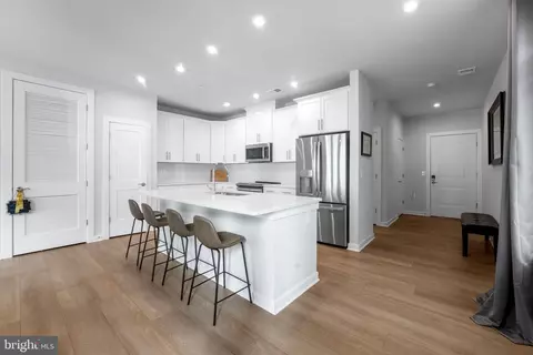 1669 Bandit Loop #101A, Reston, VA 20190 photo 9