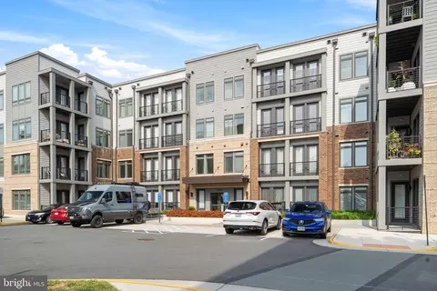 1669 Bandit Loop #101A, Reston, VA 20190 photo 3