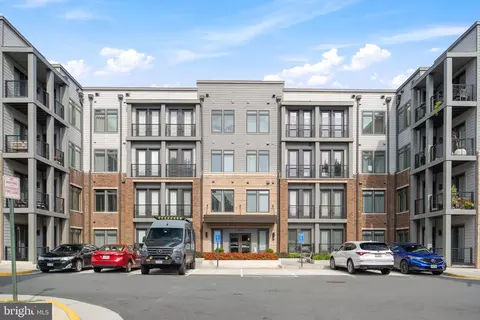 1669 Bandit Loop #101A, Reston, VA 20190 photo 2