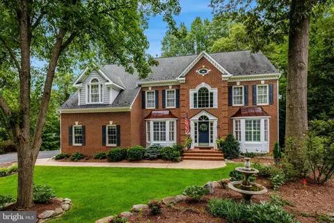 11412 Green Moor Ln, Oakton, VA 22124