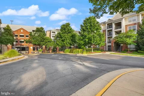 12905 Centre Park Cir #412, Herndon, VA 20171