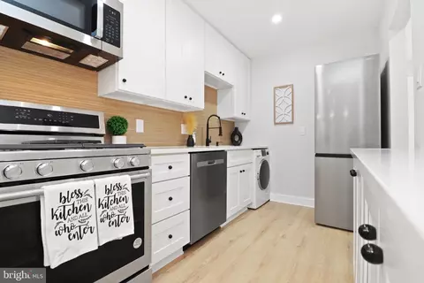 7971 Audubon Ave #202, Alexandria, VA 22306