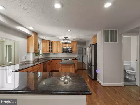 5706 Heming Ave, Springfield, VA 22151 photo 14