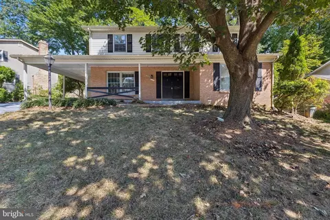 6108 Larstan Dr, Alexandria, VA 22312