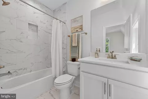 Bath - 1314 Macbeth St, Mclean, VA 22102 photo 2 of 9