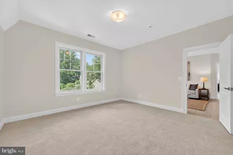 Bedroom - 1314 Macbeth St, Mclean, VA 22102 photo 3 of 8