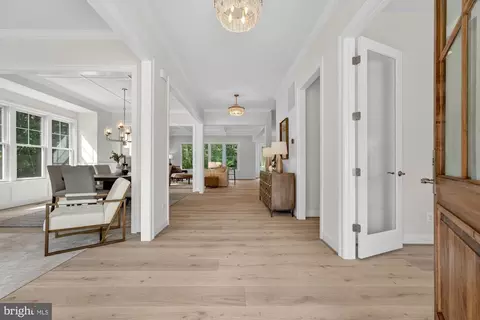 Entry Way - 1314 Macbeth St, Mclean, VA 22102 photo 1 of 28
