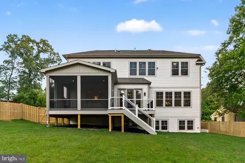 Exterior - 1314 Macbeth St, Mclean, VA 22102 photo 11 of 11