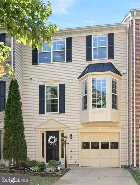 6653 Kelsey Point Cir, Alexandria, VA 22315