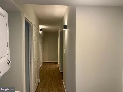 Entry Way - 2233 Castle Rock Sq #2B, Reston, VA 20191 photo 1 of 3