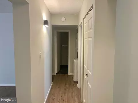 Entry Way - 2233 Castle Rock Sq #2B, Reston, VA 20191 photo 3 of 3