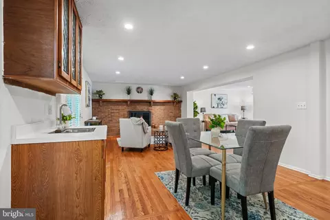 Dining - 8690 Young Ct, Springfield, VA 22153 photo 3 of 6