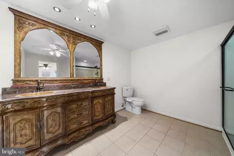 Bath - 8690 Young Ct, Springfield, VA 22153 photo 1 of 4