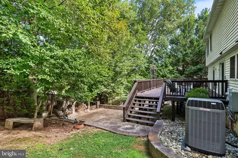 Exterior - 8690 Young Ct, Springfield, VA 22153 photo 13 of 16