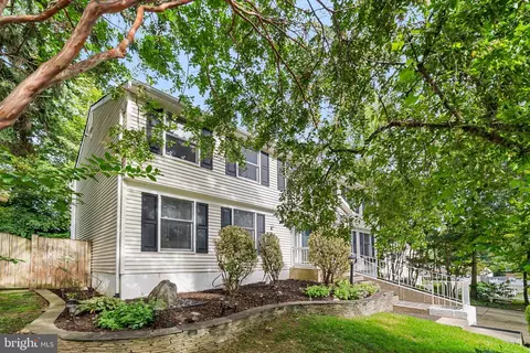 Exterior - 8690 Young Ct, Springfield, VA 22153 photo 4 of 16