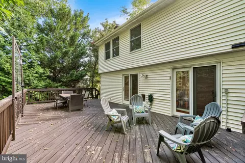 Exterior - 8690 Young Ct, Springfield, VA 22153 photo 11 of 16