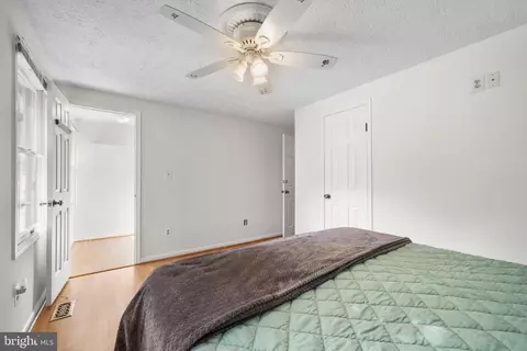 Bedroom - 8690 Young Ct, Springfield, VA 22153 photo 6 of 6