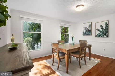 Dining - 8690 Young Ct, Springfield, VA 22153 photo 4 of 6