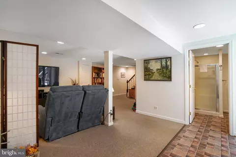 Entry Way - 9403 Onion Patch Dr, Burke, VA 22015 photo 4 of 4
