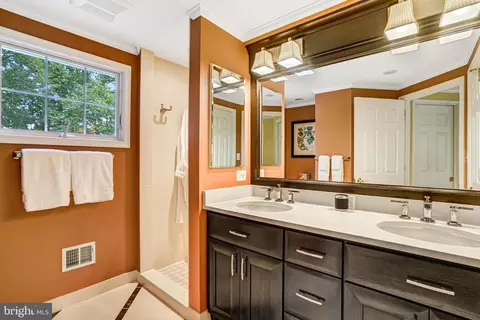 Bath - 9403 Onion Patch Dr, Burke, VA 22015 photo 2 of 6