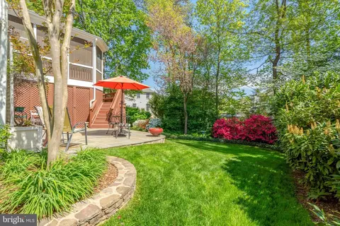Exterior - 9403 Onion Patch Dr, Burke, VA 22015 photo 18 of 23