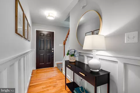 Entry Way - 2091 Cobblestone Ln, Reston, VA 20191 photo 1 of 2