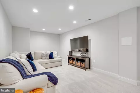 Other - 2091 Cobblestone Ln, Reston, VA 20191 photo 7 of 11