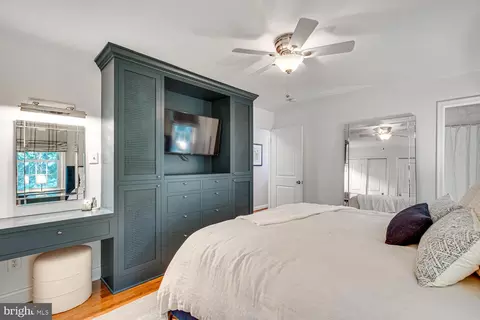 Bedroom - 2091 Cobblestone Ln, Reston, VA 20191 photo 2 of 6