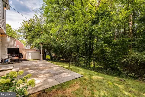 Exterior - 2091 Cobblestone Ln, Reston, VA 20191 photo 4 of 5
