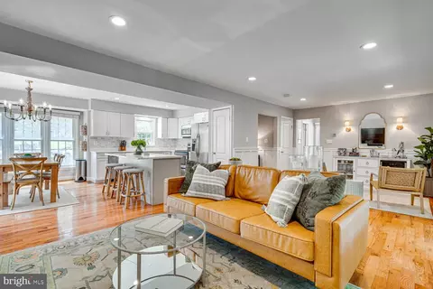 Other - 2091 Cobblestone Ln, Reston, VA 20191 photo 2 of 11
