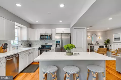 Kitchen - 2091 Cobblestone Ln, Reston, VA 20191 photo 2 of 2