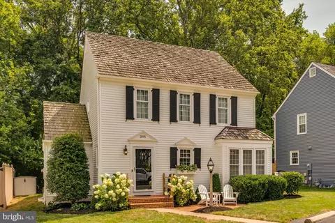 Exterior - 2091 Cobblestone Ln, Reston, VA 20191 photo 2 of 5