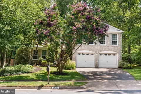7509 Cervantes Ct, Springfield, VA 22153 photo 5