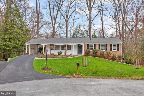 11612 Clipstone Ln, Reston, VA 20191