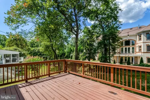 Exterior - 7210 Sterling Grove Dr, Springfield, VA 22150 photo 10 of 13