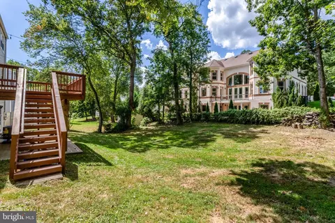 Exterior - 7210 Sterling Grove Dr, Springfield, VA 22150 photo 9 of 13