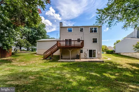 Exterior - 7210 Sterling Grove Dr, Springfield, VA 22150 photo 7 of 13