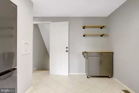 Entry Way - 7210 Sterling Grove Dr, Springfield, VA 22150 photo 6 of 10