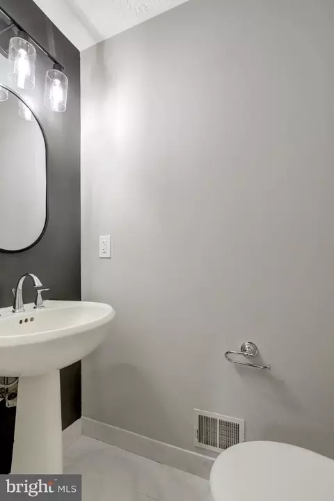 Bath - 7210 Sterling Grove Dr, Springfield, VA 22150 photo 1 of 8