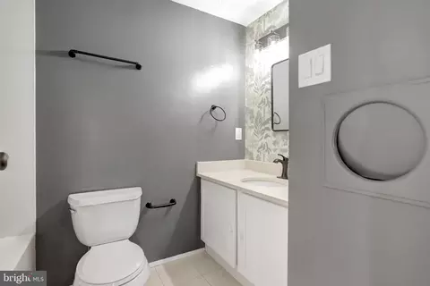 Bath - 7210 Sterling Grove Dr, Springfield, VA 22150 photo 2 of 8