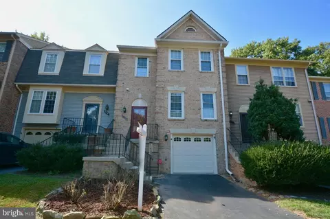 7212 Gentian Ct, Springfield, VA 22152