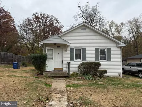 5715 Magnolia Ln, Falls Church, VA 22041