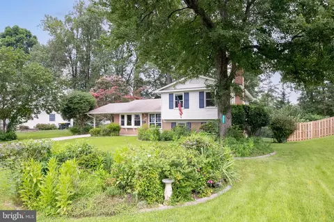8202 Greeley Blvd, Springfield, VA 22152 photo 4