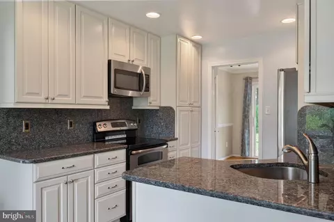 8202 Greeley Blvd, Springfield, VA 22152 photo 17