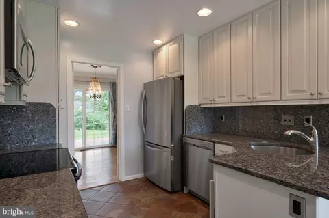 8202 Greeley Blvd, Springfield, VA 22152 photo 18
