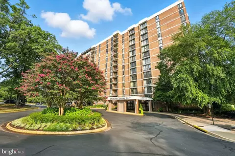 2311 Pimmit Dr #106, Falls Church, VA 22043