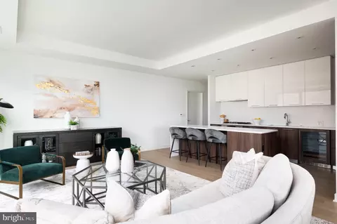 1650 Silver Hill Dr #1302, Mclean, VA 22102