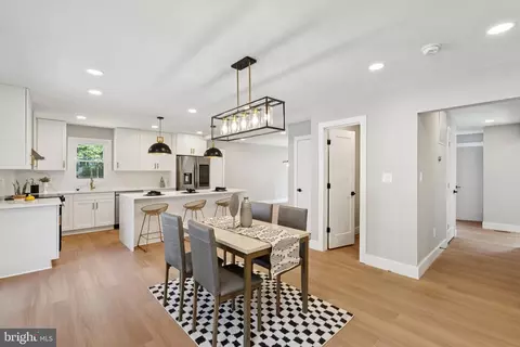 3118 Miller Heights Rd, Oakton, VA 22124