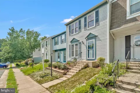 14804 Hancock Ct, Centreville, VA 20120