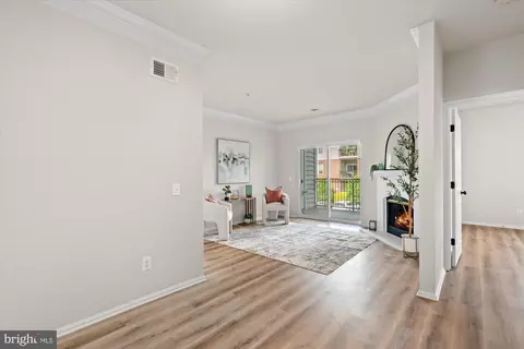 1571 Spring Gate Dr #6213, Mclean, VA 22102 photo 10